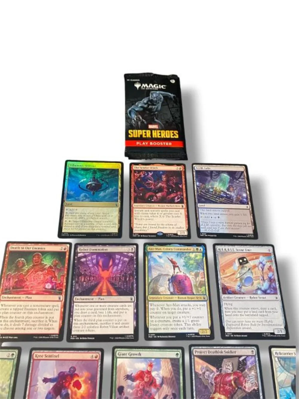 NEW - 13PC Magic the Gathering Marvel BLACK PANTHER Play Booster Pack - RIPPED